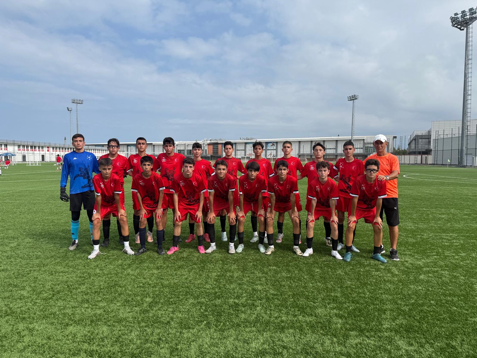 Yılport Samsunspor Tesislerinde Hazırlık Maçları Oynadık.