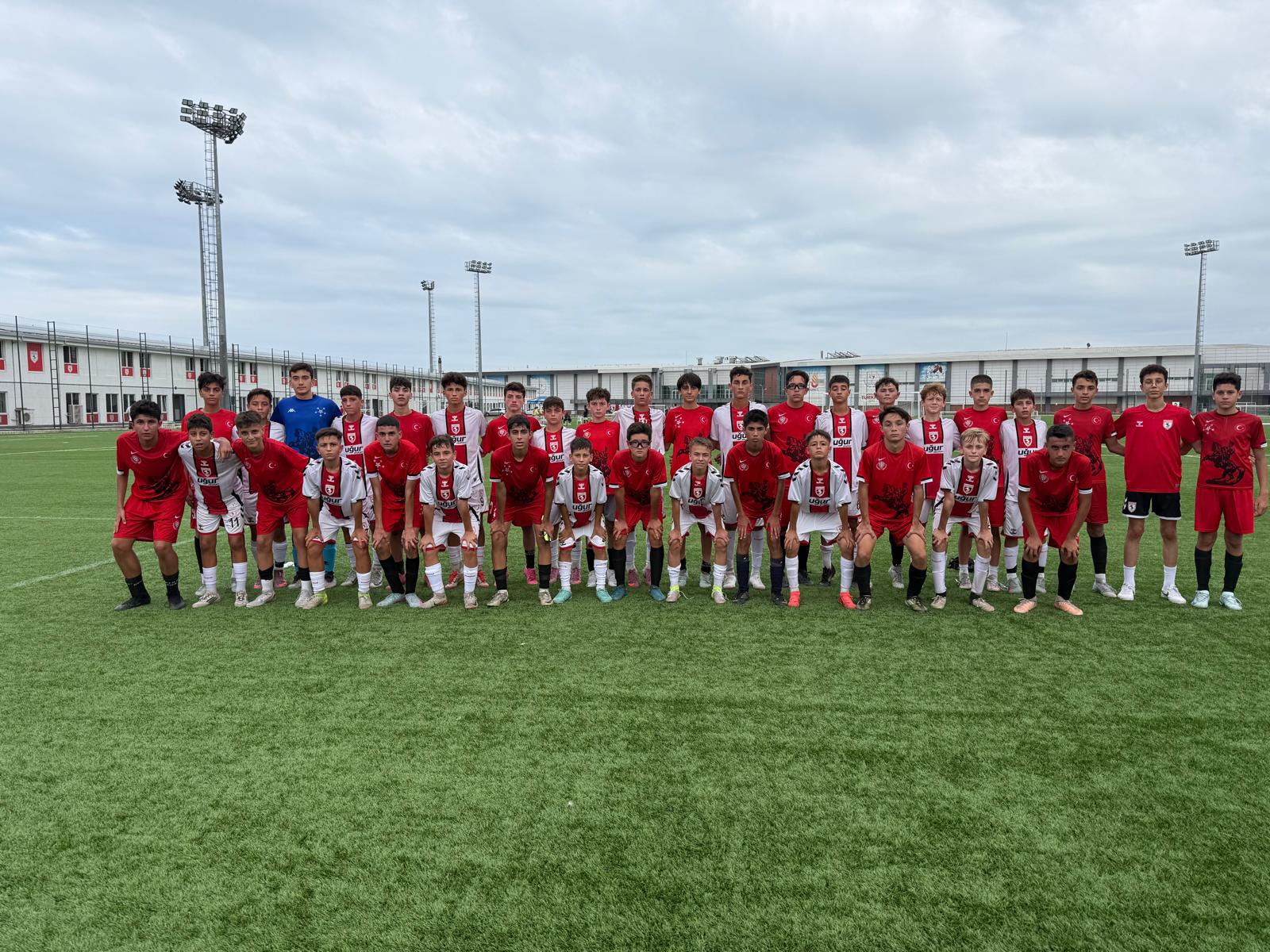 Yılport Samsunspor Tesislerinde Hazırlık Maçları Oynadık.