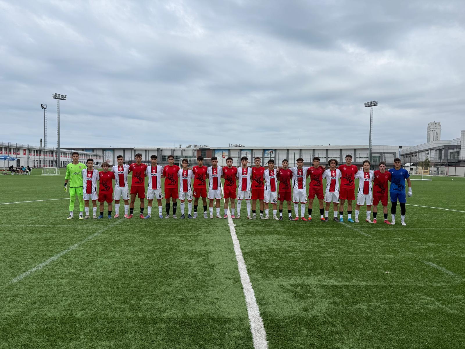 Yılport Samsunspor Tesislerinde Hazırlık Maçları Oynadık.