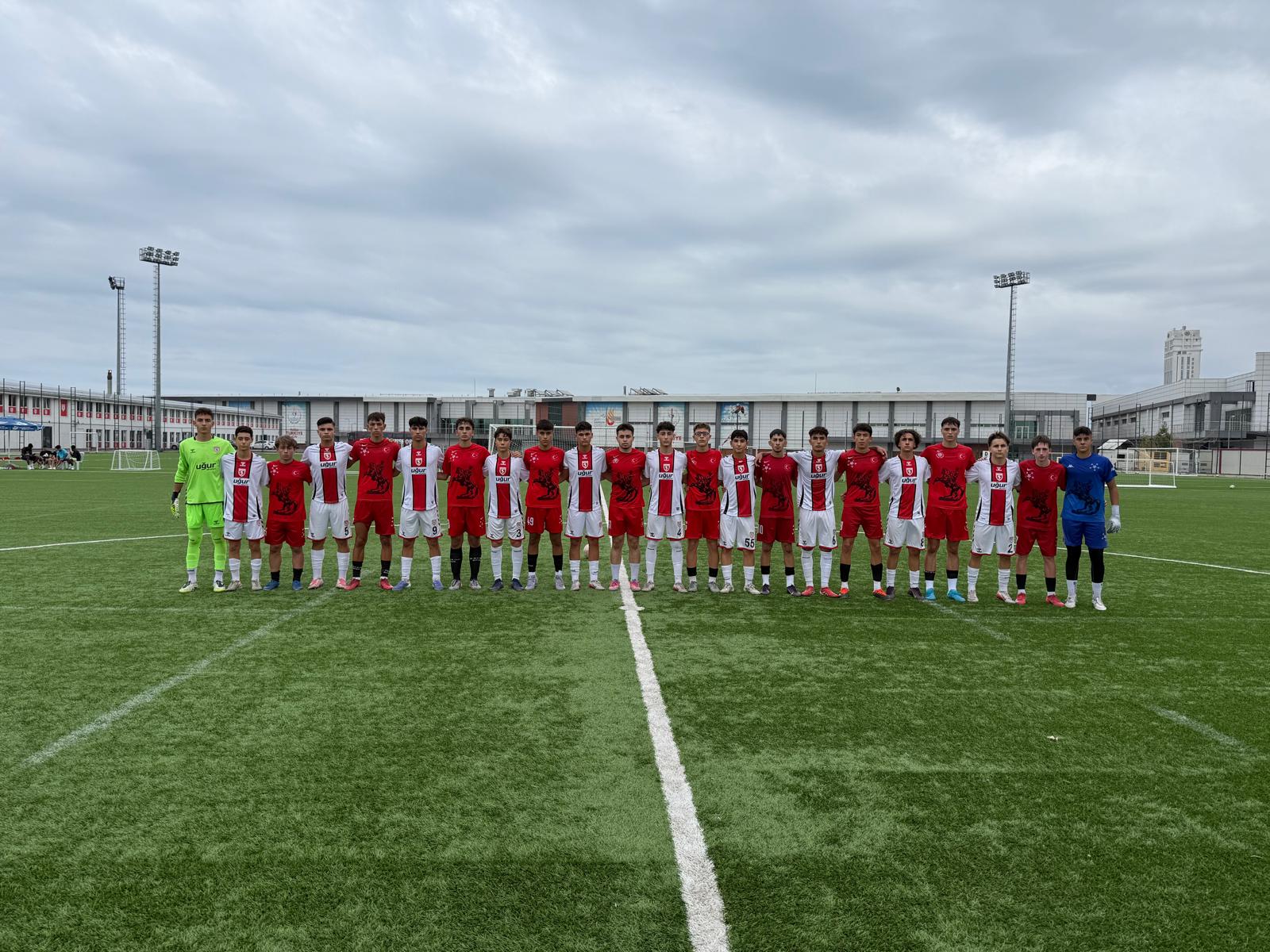 Yılport Samsunspor Tesislerinde Hazırlık Maçları Oynadık.