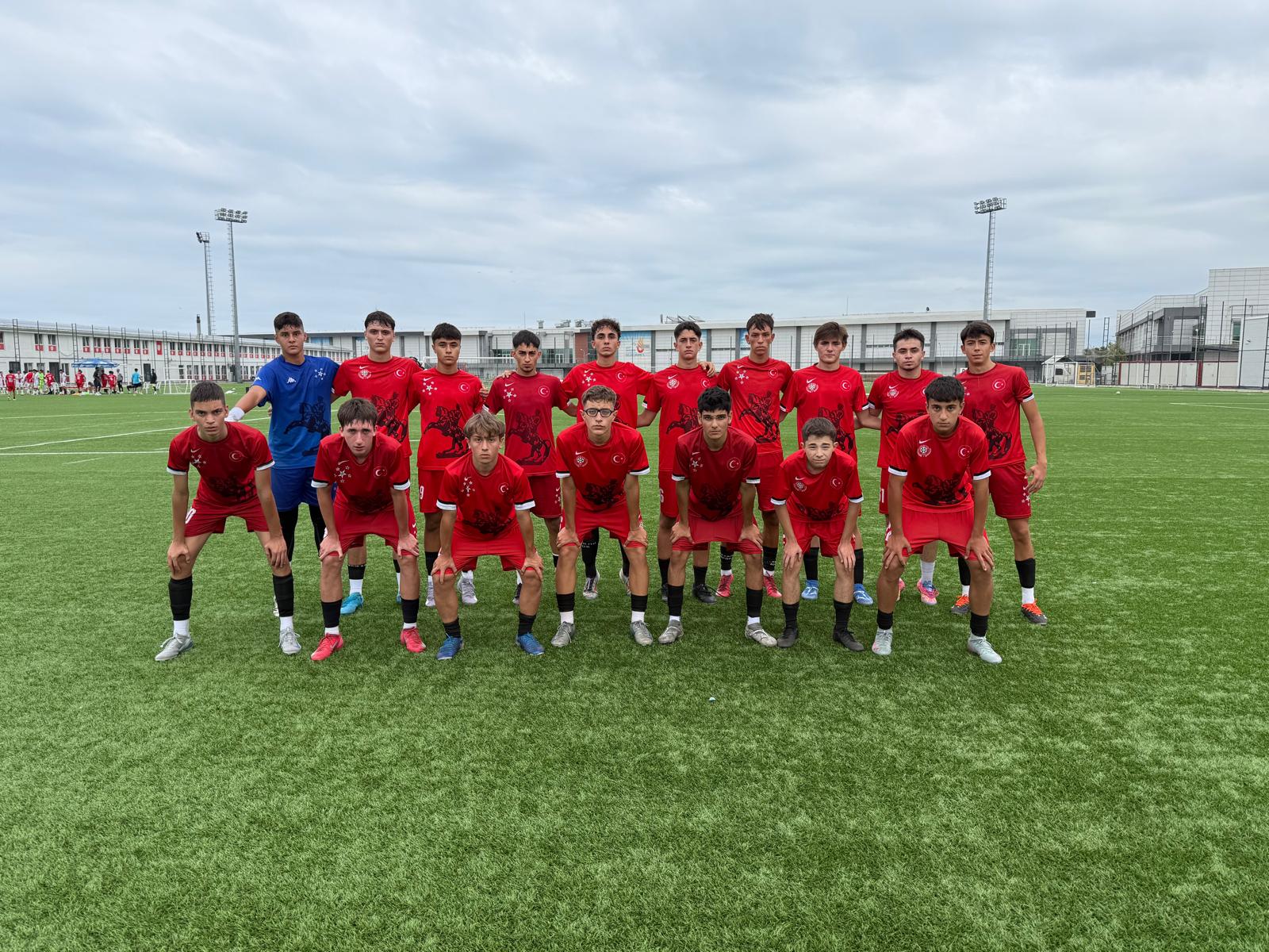 Yılport Samsunspor Tesislerinde Hazırlık Maçları Oynadık.
